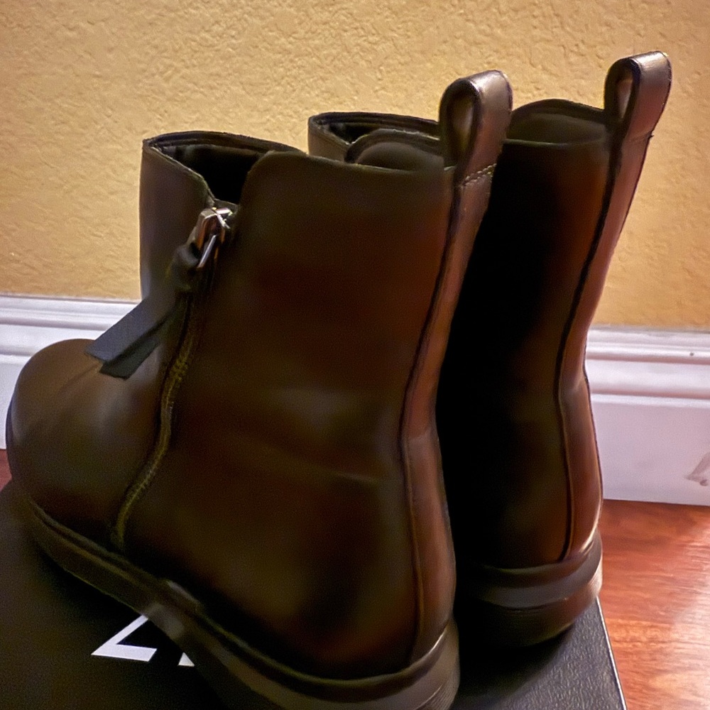 Naturalizer Leather Ankle Boots - Picture 3 of 3